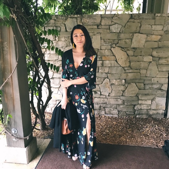 About Me & My Closet - Picture 4 of 6